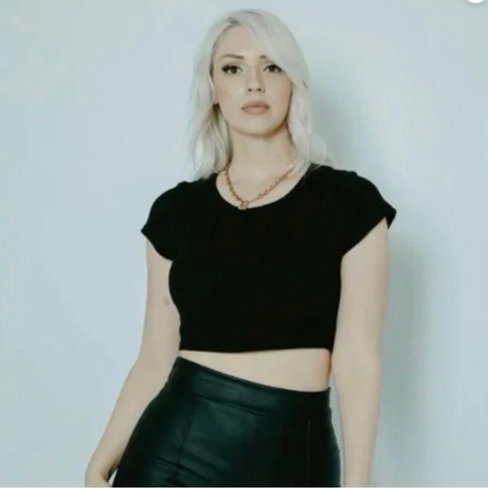 Klassy Network Baby Tee Brami Crop Top | XS